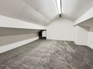 loft room- click for photo gallery